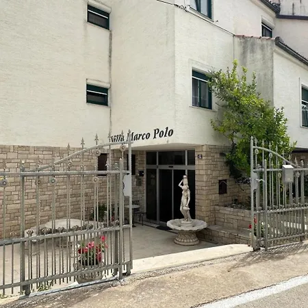 מלון Marco Polo 3*