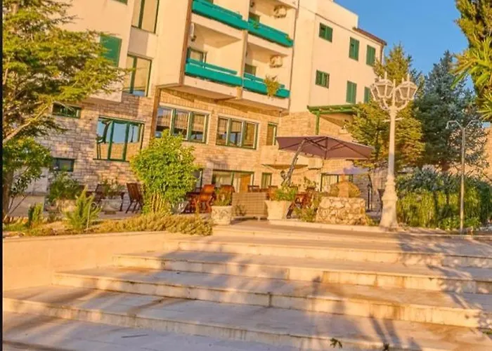 Marco Polo Hotel 3*